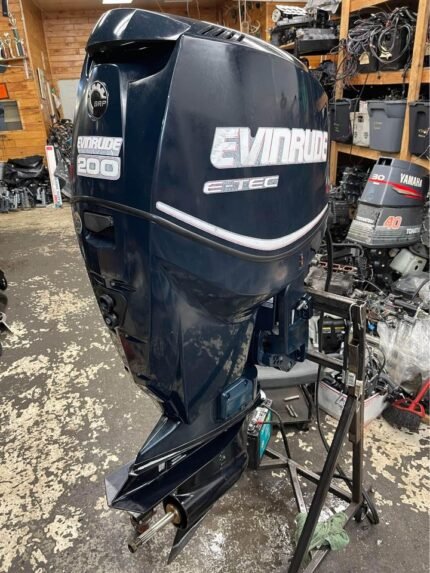 2010 Evinrude Etec 200 HP 2-Stroke 25” Shaft