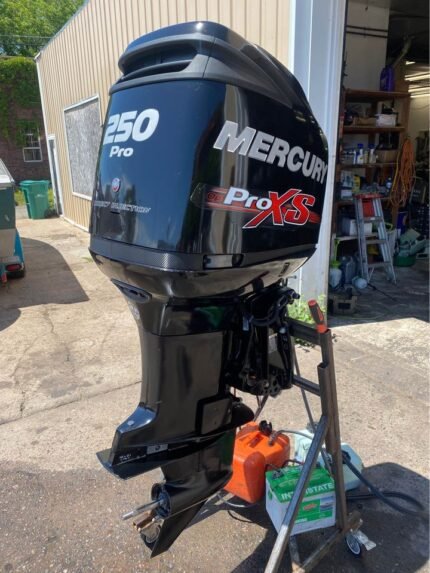 2014 Mercury 250 HP Optimax Pro XS 2-Stroke 25" Shaft