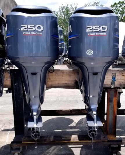Twin 2006 Yamaha 250 HP 4-Stroke 25" Outboard Motors